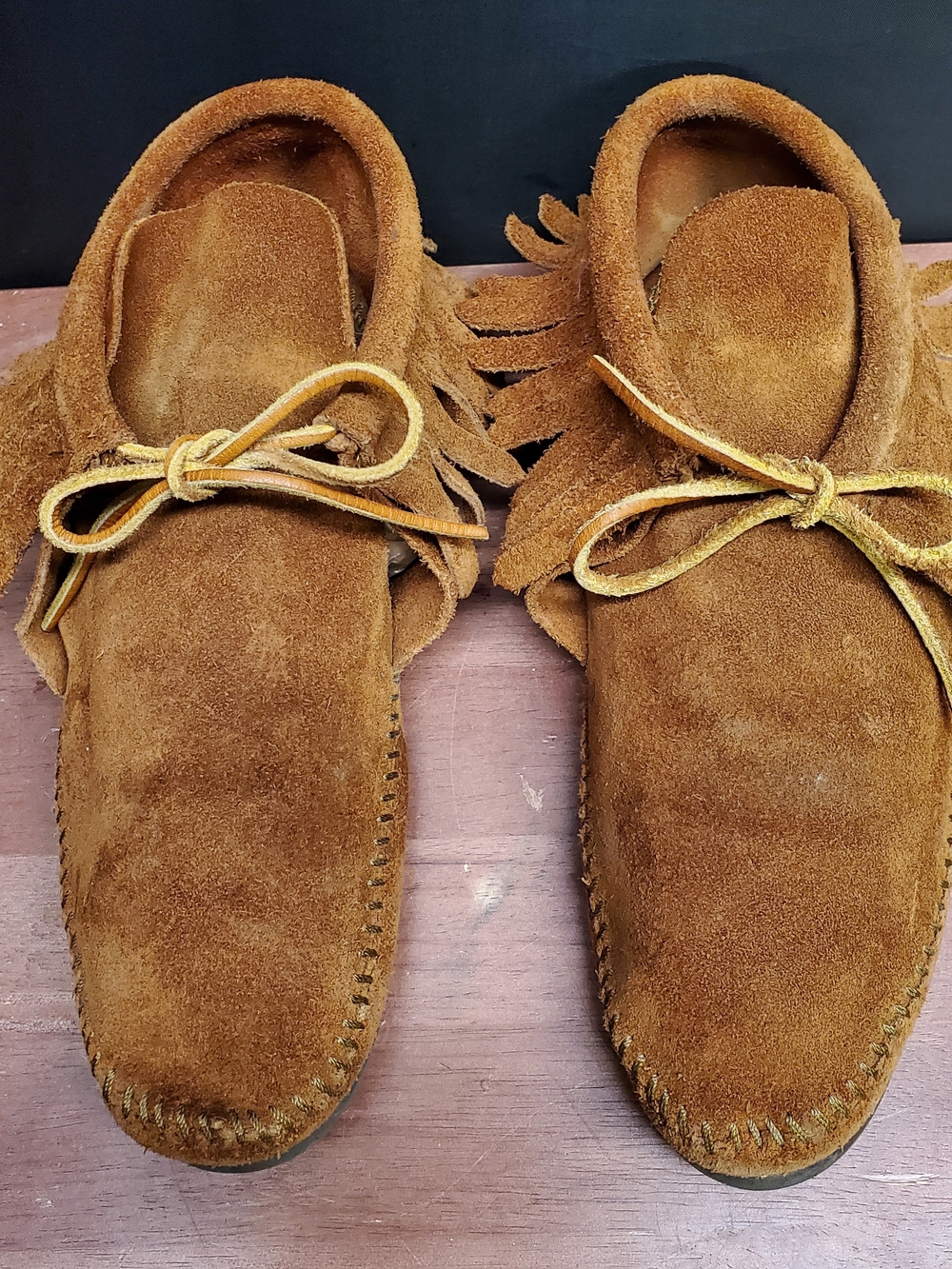 Minnetonka Suede Moccasin Shoes in Brown with Fringe